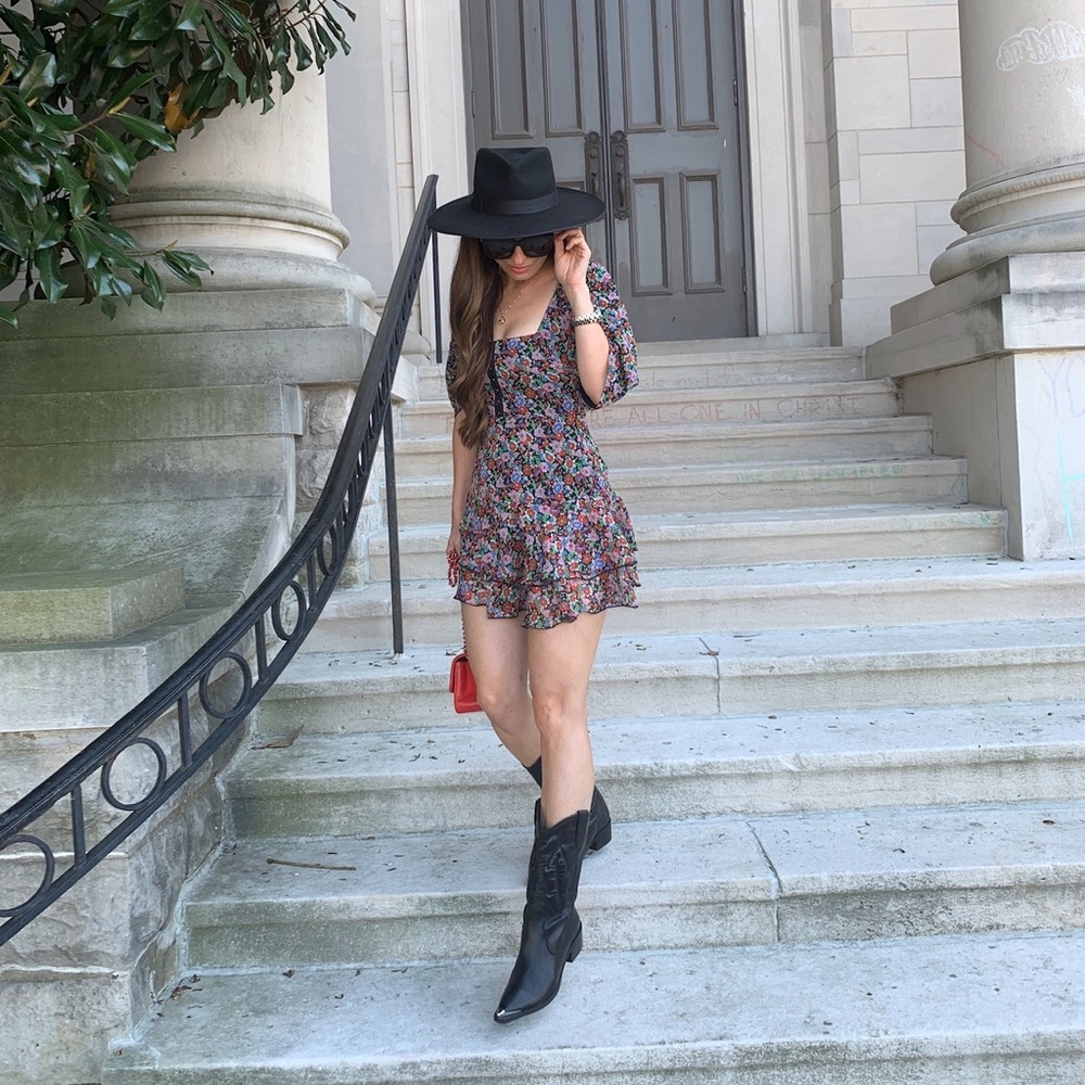 Floral puff sleeve dress used once